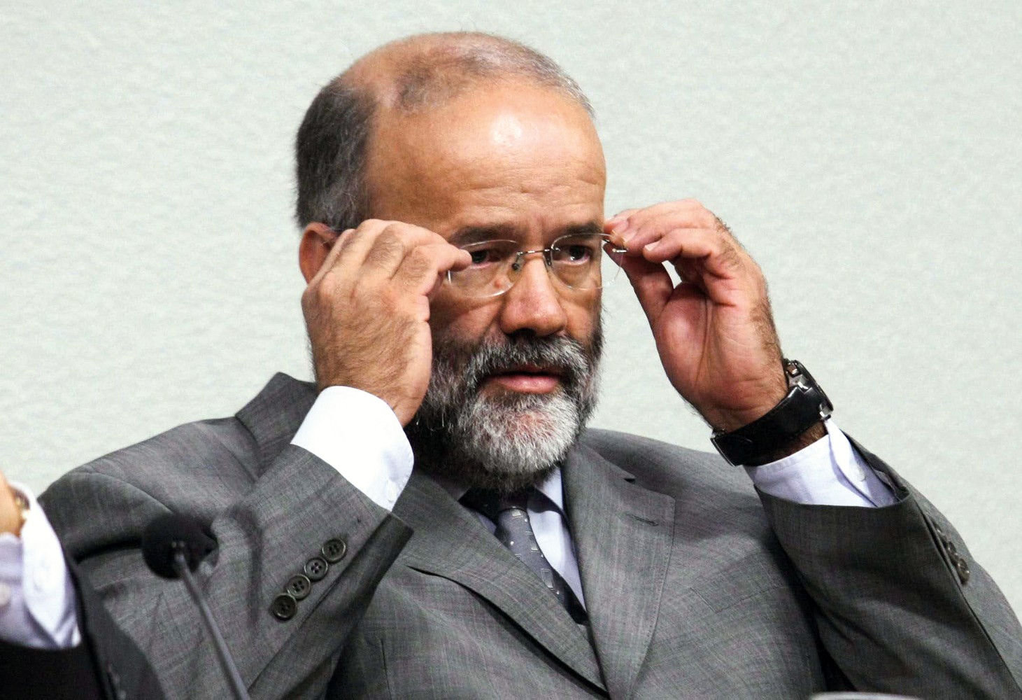 PEDIDO -Vaccari: além do adiantamento, uma taxa de 10% sobre cada operação