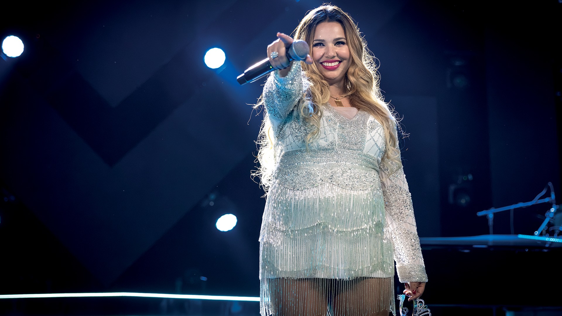 Marina Versos interpreta Marília Mendonça em filme sobre a estrela