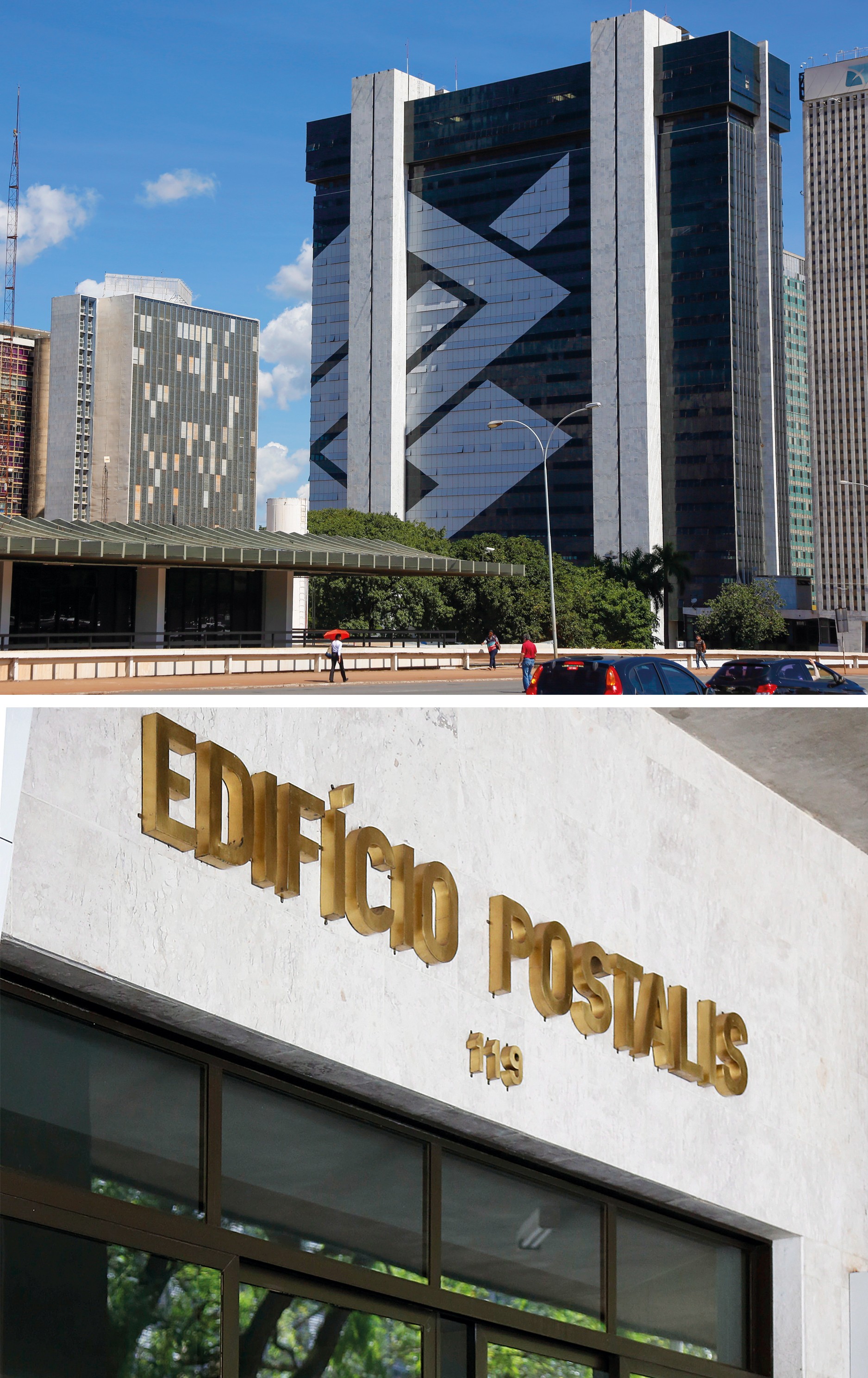 Edifício Postalis com letras douradas em relevo sobre parede clara, abaixo de janelas escuras. Ao fundo, prédios modernos de vidro e concreto, com pessoas e carros em uma rua movimentada sob céu azul