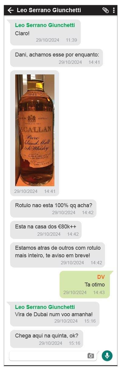 VORCARO2 Captura de tela de uma conversa de aplicativo de mensagens, mostrando uma garrafa de uísque Macallan Pure Highland Malt Scotch Whisky com rótulo parcialmente danificado, e mensagens sobre o preço e a condição do produto