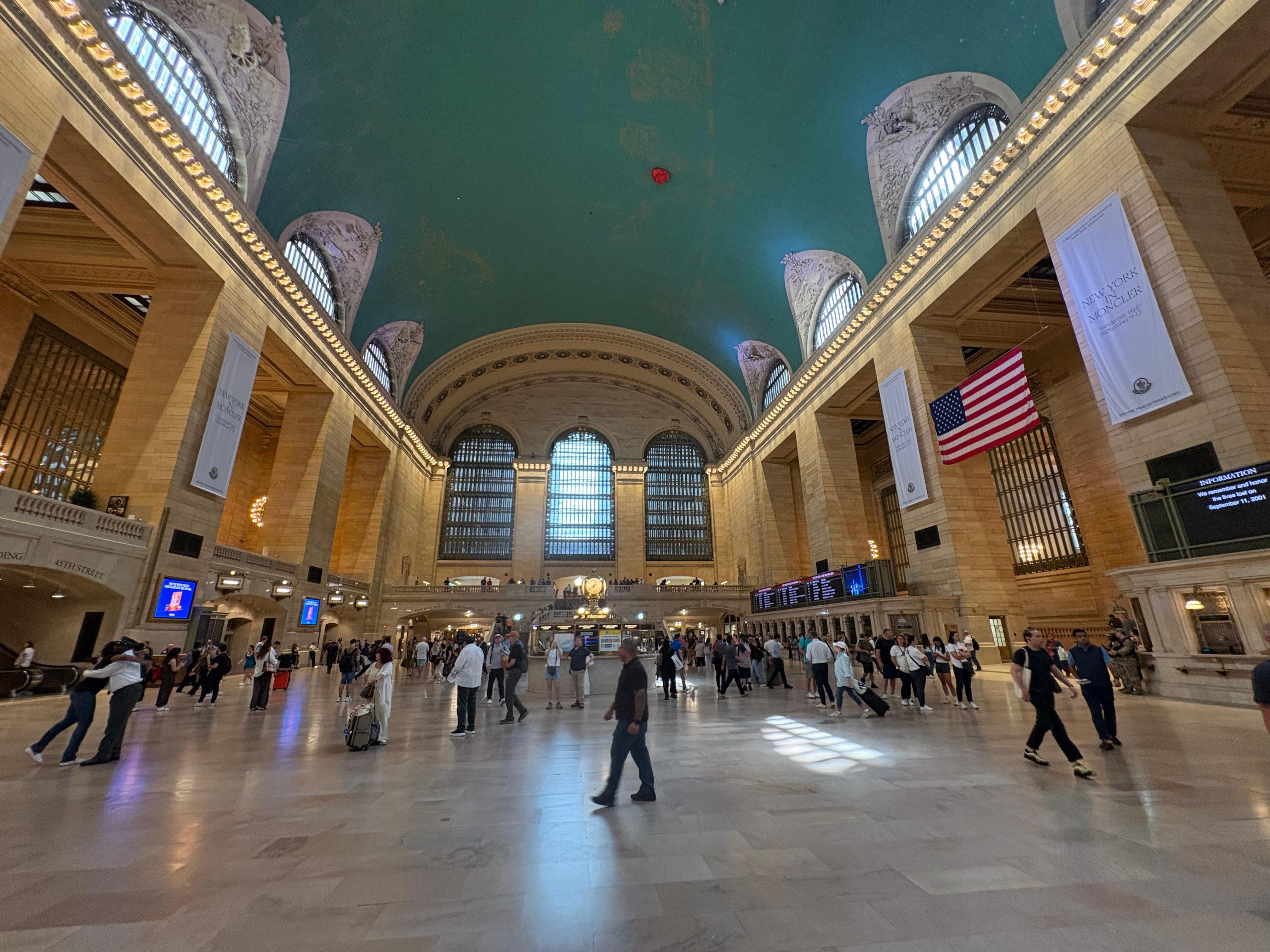 Grand Central Terminal: maior estação do mundo em número de plataformas (44), o local se transformou em um cartão-postal da cidade