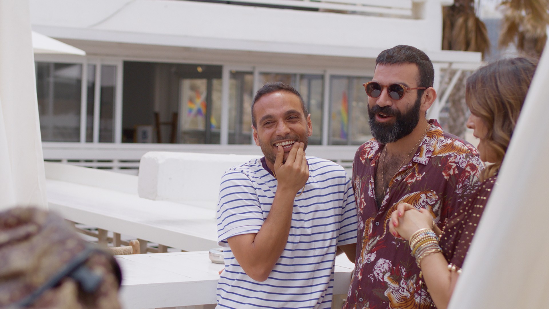 Documentário mostra casal gay metade palestino, metade israelense em busca de um bebê