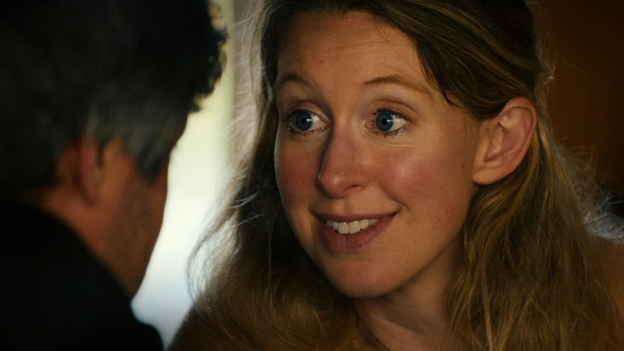Companheiro de Elizabeth Holmes defende documentário sobre fundadora da Theranos
